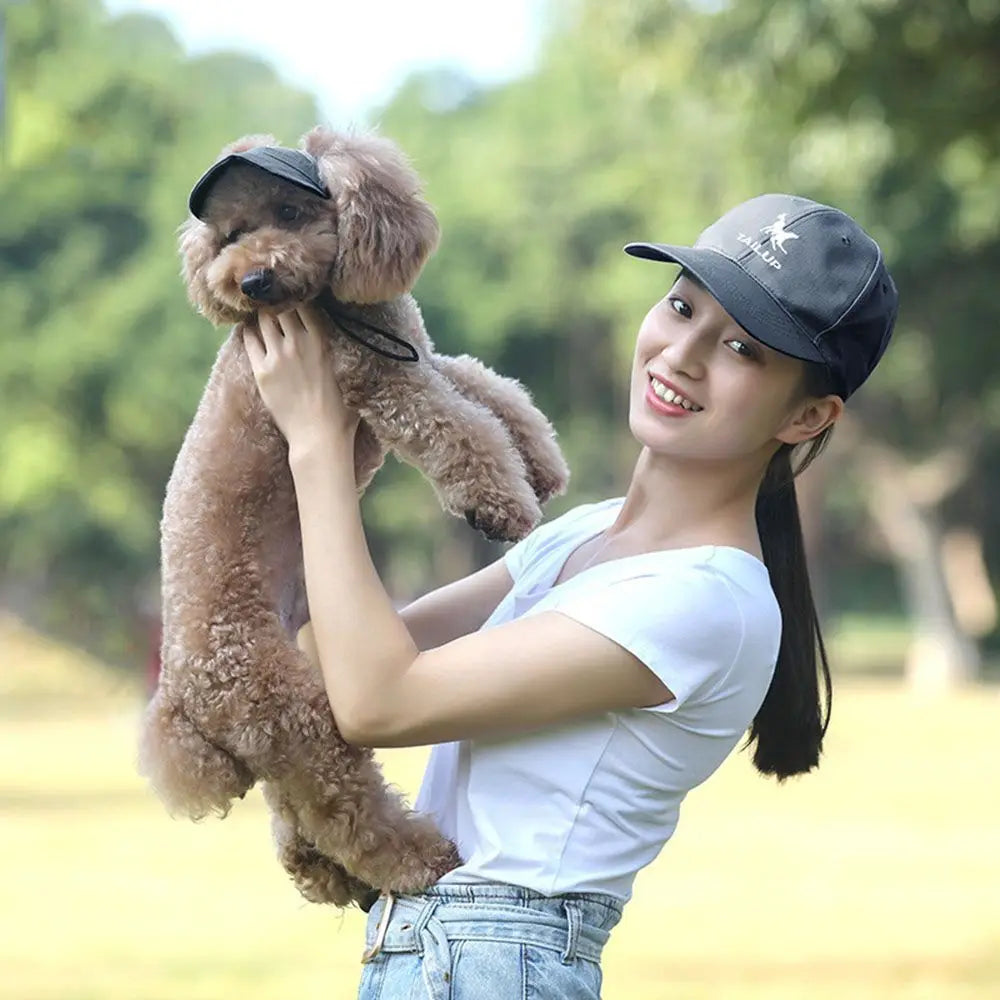 Boné para Pets – Ajustável, com Proteção Solar e Abertura para Orelhas